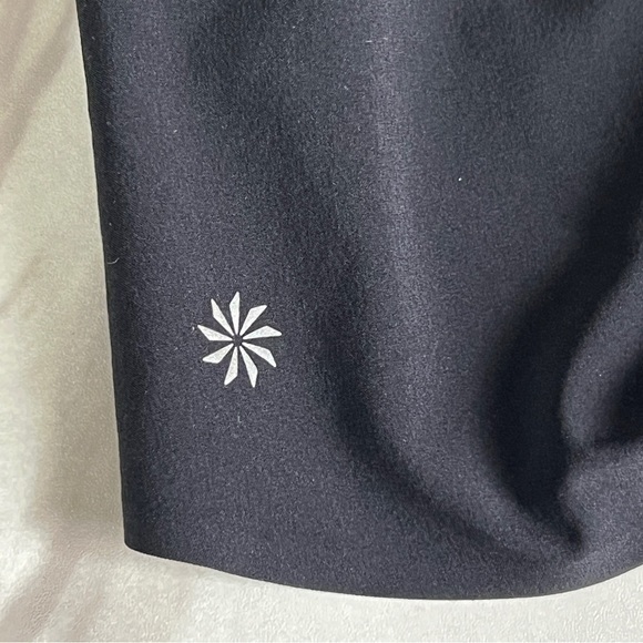 Athleta Black Crossroads High Rise Featherweight Athletic Shorts Women’s Size XS - Picture 11 of 11